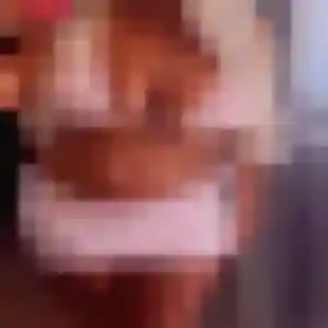 Olufunmi, femme de 32 ans veut plan cul à Ainay-le-Château