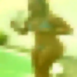 Paulette, 27 ans, en ligne à Allouville-Bellefosse pour une rencontre coquine