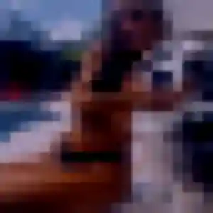 Nana (24 ans) à Anglade attend une rencontre ce soir