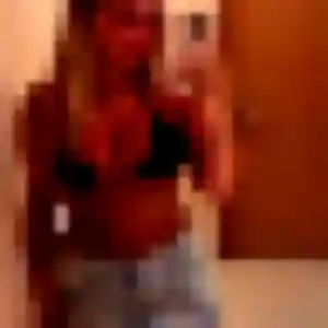 Rejoins Coralie, 29 ans à Anould gratuitement