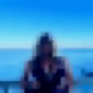 Belle Esi, 24 ans à Antonne-et-Trigonant - voir sa photo