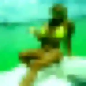 Rejoins Adwoa, 27 ans à Auchay-sur-Vendée en privé