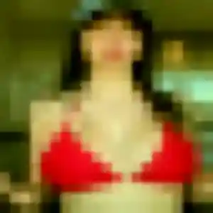 Xénia, 27 ans, connectée à Autheuil-Authouillet pour une rencontre coquine