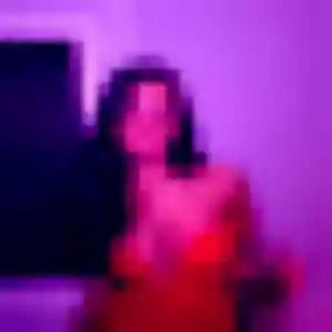 Mame, 32 ans, connectée à Auzouer-en-Touraine pour une rencontre coquine