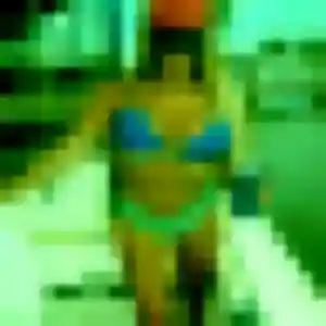 Lucinda (34 ans) à Ayen cherche un plan cul rapidement