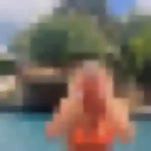 Photo de Victoire à Ayen (39 ans) - plan cul anonyme