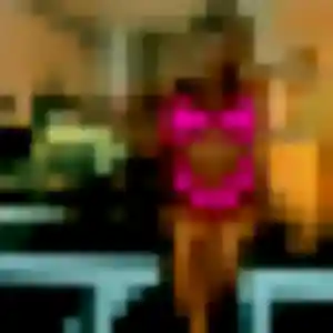Zuri, 35 ans, en ligne à Bargemon pour une rencontre coquine