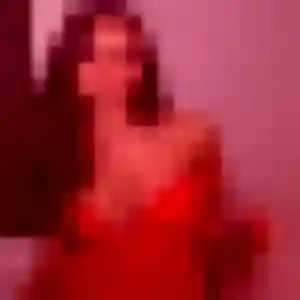 Emilie, 26 ans, connectée à Bazoches-sur-Guyonne pour une rencontre coquine