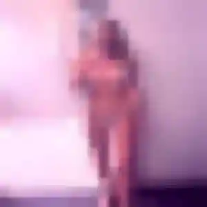 Photo de Céline à Bellefontaine (44 ans) - plan cul sans inscription