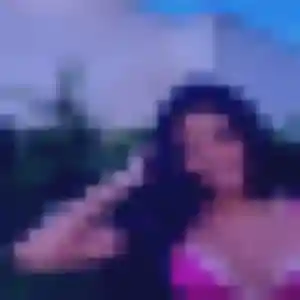 Belle Céline, 30 ans à Bernières-sur-Mer - voir sa photo