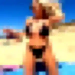 Sexy Kadja, 25 ans à Bertholène - la contacter