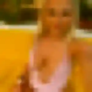Gnima, 32 ans, disponible à Beugnon-Thireuil pour un plan cul