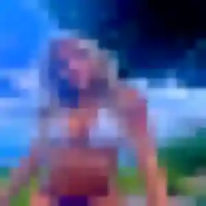 Ursula, 28 ans, cherche un plan cul à Bezannes