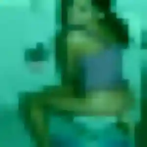 Yemisi, 24 ans, connectée à Bierné-les-Villages pour une rencontre coquine