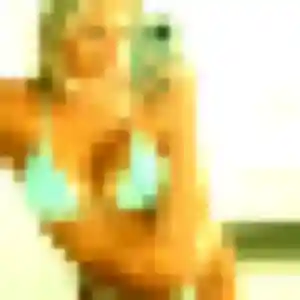 Photo de Coralie à Blanzat (34 ans) - plan cul sans inscription