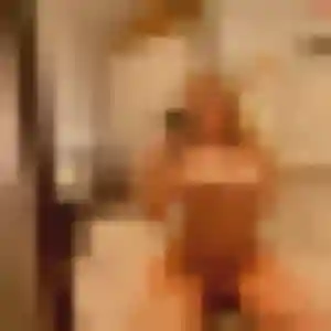 Photo de Isis à Boulleville (34 ans) - plan cul gratuit