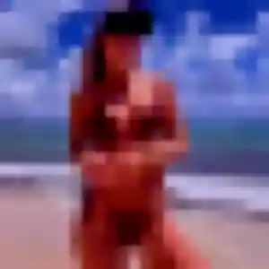 Photo de Nafi à Bourgon (32 ans) - plan cul anonyme