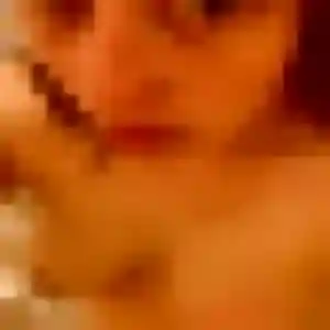 Yolande, 37 ans, disponible à Bours pour un plan cul