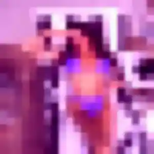 Faustine, 25 ans, connectée à Bousies pour une rencontre coquine