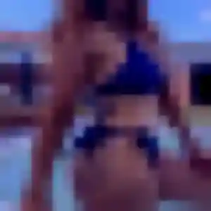 Morgane, femme de 22 ans propose plan cul à Bretx