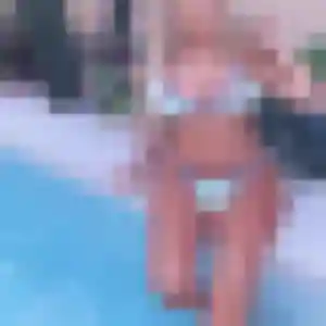 Rejoins Émeline, 33 ans à Brûlain en privé