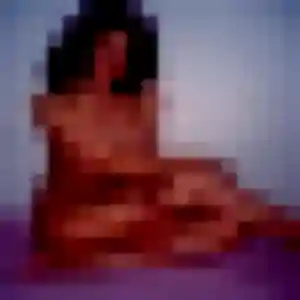 Bola, fille de 23 ans propose plan cul à Bruz