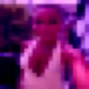 Naëlle, 36 ans, en ligne à Buc pour un plan cul
