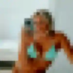 Tabitha (34 ans) à Burdignin cherche une rencontre aujourd'hui