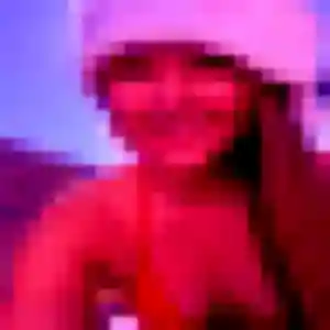Safi, fille de 30 ans cherche plan cul à Caderousse