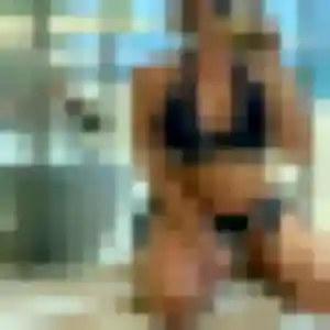 Akua de Caillac, 34 ans - plan cul discret