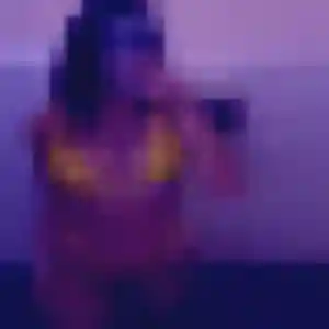 Shanelle (25 ans) à Cairon cherche un plan cul maintenant