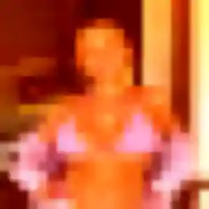 Photo de Karima à Camaret-sur-Aigues (24 ans) - plan cul anonyme
