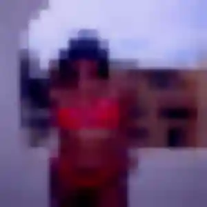 Adja, fille de 29 ans cherche plan cul à Cappelle-en-Pévèle