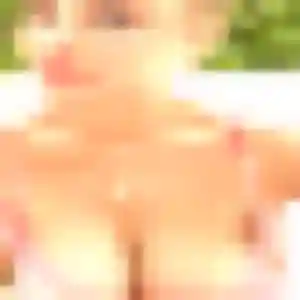 Gnilane, 38 ans, en ligne à Catenay pour une rencontre coquine