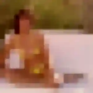 Toyin, femme de 29 ans propose plan cul à Caumont-sur-Durance