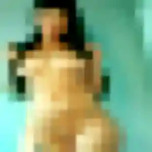 Contacte Gnima, 28 ans à Cazilhac en privé