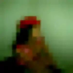 Contacte Njeri, 24 ans à Cébazat gratuitement
