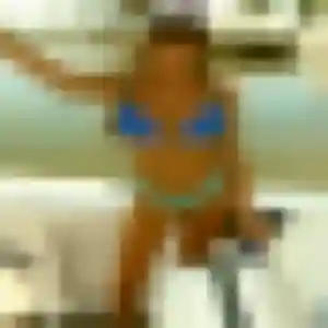 Contacte Amenan, 23 ans à Chabanais en privé