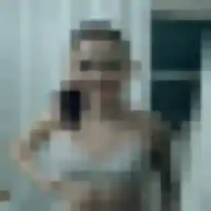 Découvre Daphné, 33 ans à Chabreloche en privé