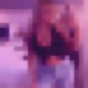 Rencontre Noëlle, 23 ans à Champagne-sur-Seine en privé