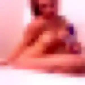 Sarah de Champsecret, 29 ans - plan cul en toute liberté