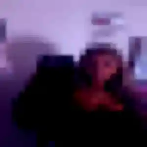 Élise, 24 ans, en ligne à Champtocé-sur-Loire pour un plan cul