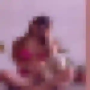 plan cul à Charmeil : photo de Aida, 29 ans - accès libre
