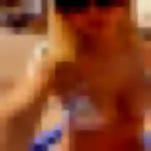 Photo sexy de Awa, 22 ans à Charnay - plan discret