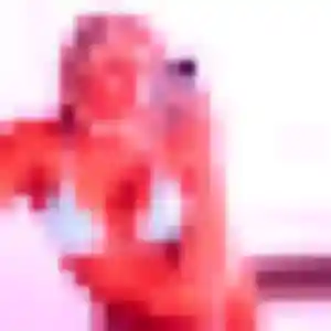 Contacte Miriam, 24 ans à Châteaugay en privé