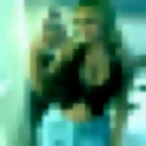 Gladys, 32 ans, connectée à Châteauroux-les-Alpes pour une rencontre coquine