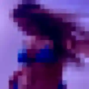 Afi, 31 ans, en ligne à Châtelaillon-Plage pour une rencontre coquine
