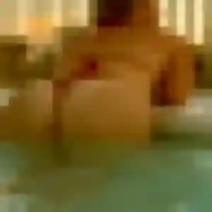 Rejoins Bahati, 38 ans à Chatte en privé
