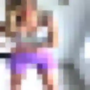 Djeneba, 22 ans, en ligne à Chaumot pour une rencontre coquine