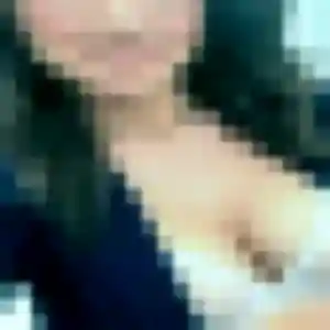 Solène, 31 ans, connectée à Chavelot pour un plan cul